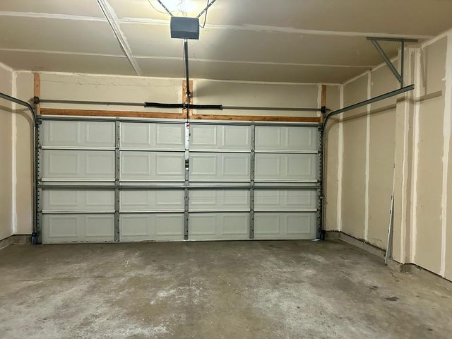 18092 69th Place N, Maple Grove, MN 55311