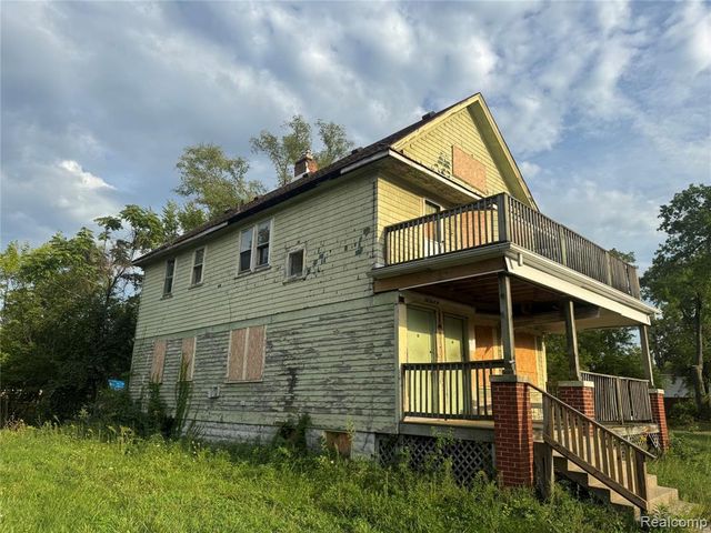 16634 Log Cabin Street, Highland Park, MI 48203