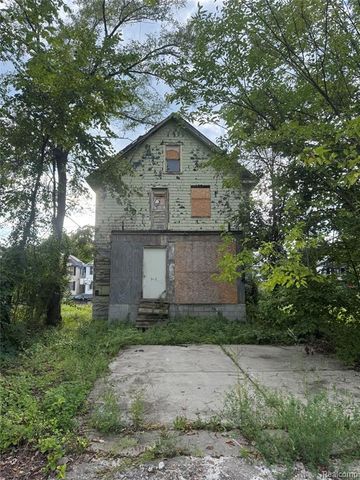 16634 Log Cabin Street, Highland Park, MI 48203