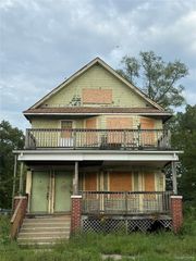 16634 Log Cabin Street, Highland Park, MI 48203