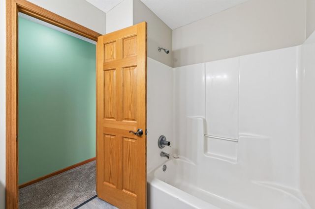 21340 Van Buren Street NE, East Bethel, MN 55011