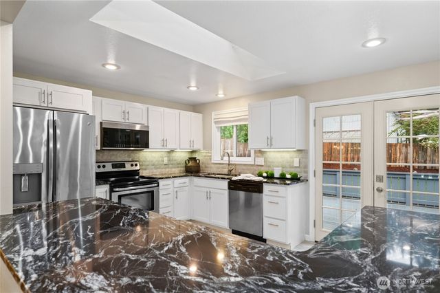 408 119th Avenue E, Edgewood, WA 98372