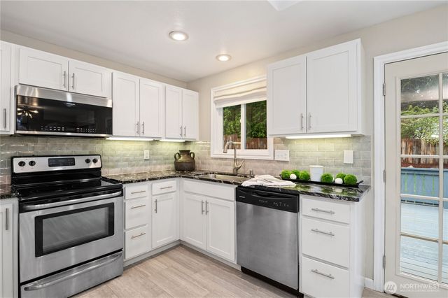 408 119th Avenue E, Edgewood, WA 98372