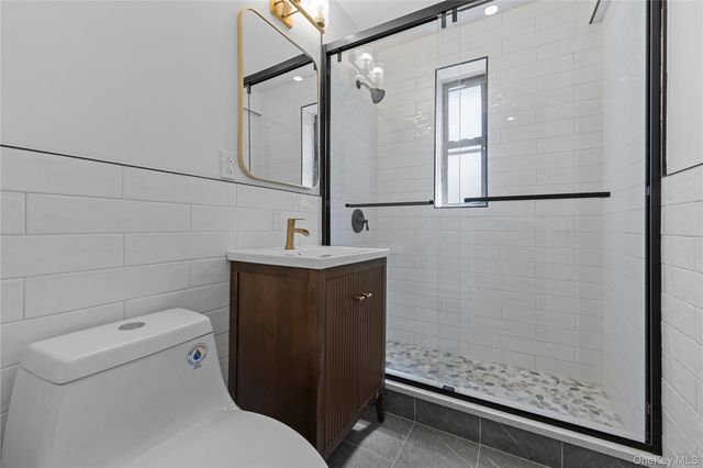 37-20 87th Street 2F, Jackson Heights, NY 11372