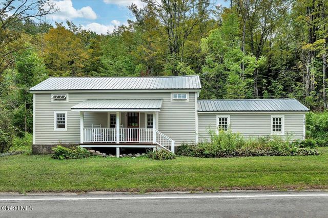 2786 State Route 80, Stark, NY 13339