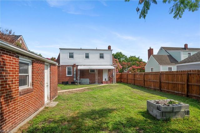2715 Beachmont AVE, Norfolk, VA 23504