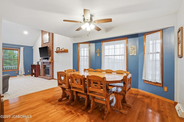 5811 STERLING RIDGE ROAD, Jefferson City, MO 65101