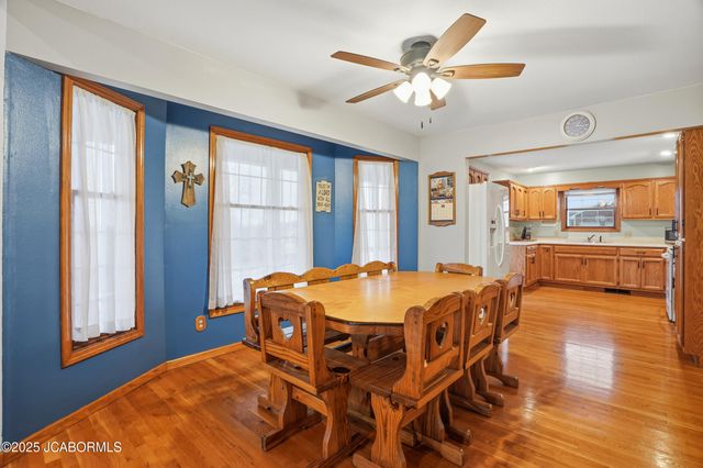 5811 STERLING RIDGE ROAD, Jefferson City, MO 65101