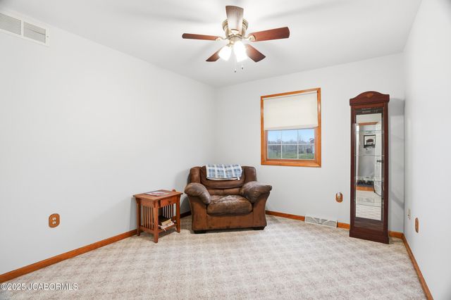 5811 STERLING RIDGE ROAD, Jefferson City, MO 65101