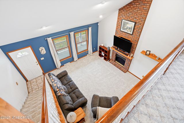 5811 STERLING RIDGE ROAD, Jefferson City, MO 65101