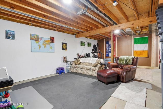 5811 STERLING RIDGE ROAD, Jefferson City, MO 65101