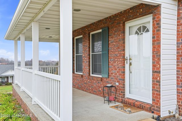 5811 STERLING RIDGE ROAD, Jefferson City, MO 65101