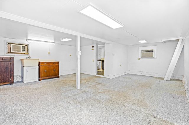 3473 Winam Avenue, Honolulu, HI 96815