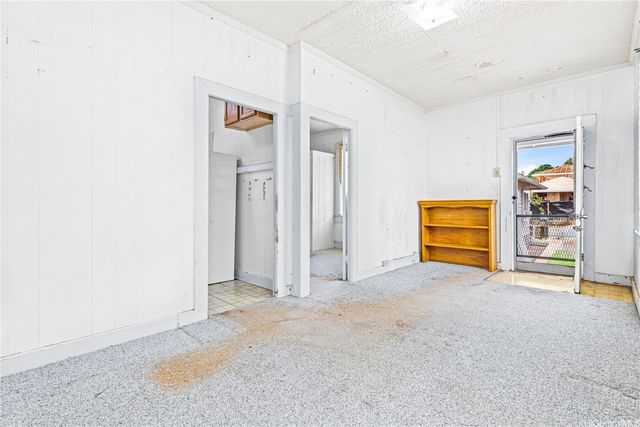 3473 Winam Avenue, Honolulu, HI 96815