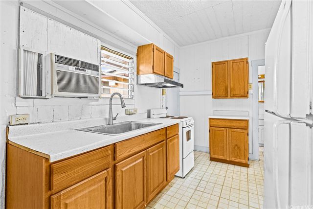 3473 Winam Avenue, Honolulu, HI 96815