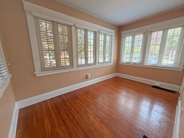 831 N Ft Thomas Avenue, Fort Thomas, KY 41075