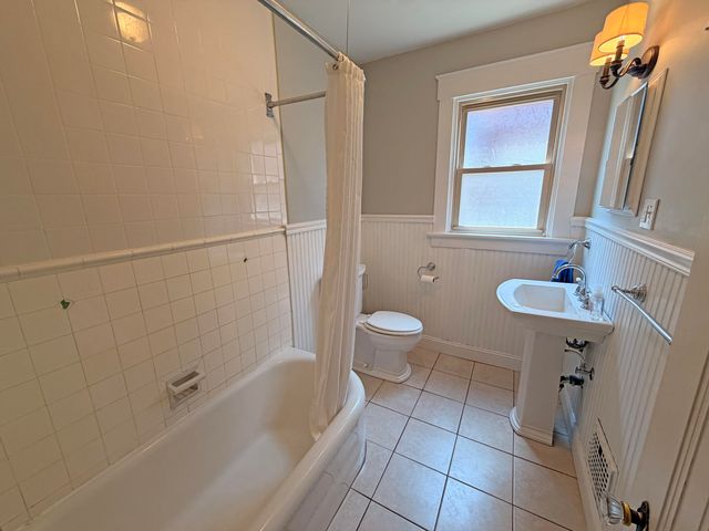 831 N Ft Thomas Avenue, Fort Thomas, KY 41075