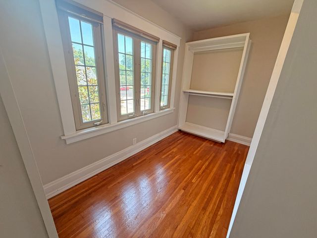 831 N Ft Thomas Avenue, Fort Thomas, KY 41075