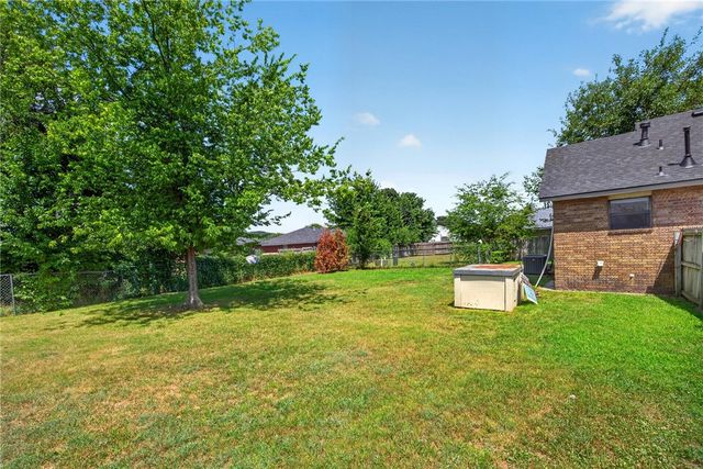 3164 Adrian Avenue, Springdale, AR 72764