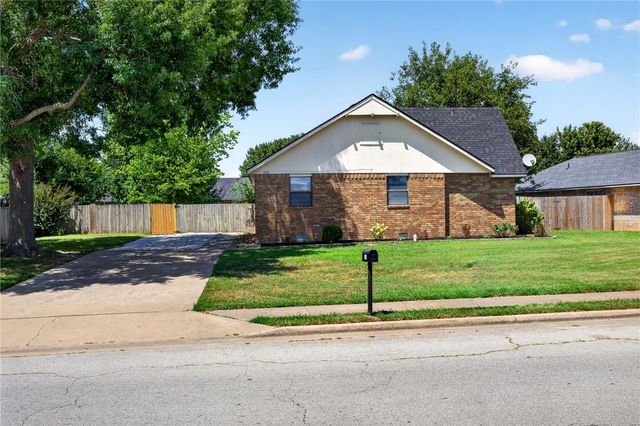 3164 Adrian Avenue, Springdale, AR 72764