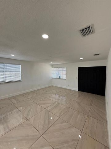 1749 NW 154th St, Miami Gardens, FL 33054