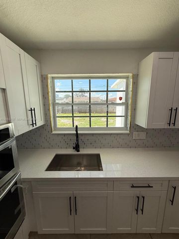 1749 NW 154th St, Miami Gardens, FL 33054