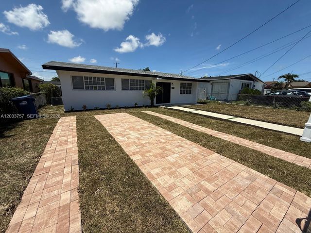 1749 NW 154th St, Miami Gardens, FL 33054