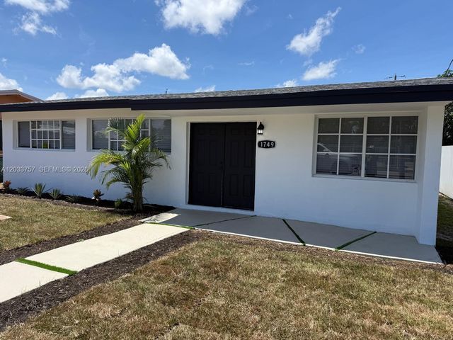 1749 NW 154th St, Miami Gardens, FL 33054