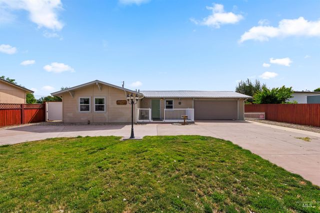 688 Meadow Dr, Emmett, ID 83617 property photo
