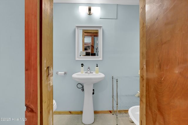 7401 9th Avenue, N Topsail Beach, NC 28460