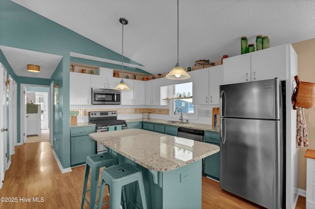 7401 9th Avenue, N Topsail Beach, NC 28460