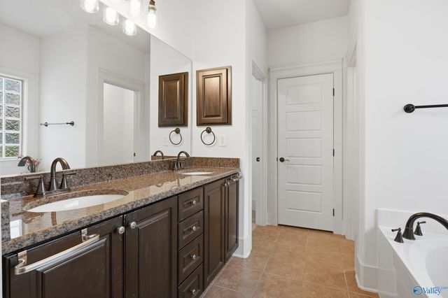25 Bannut Court SW, Huntsville, AL 35824