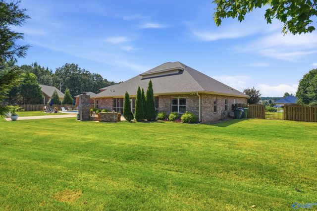 25 Bannut Court SW, Huntsville, AL 35824