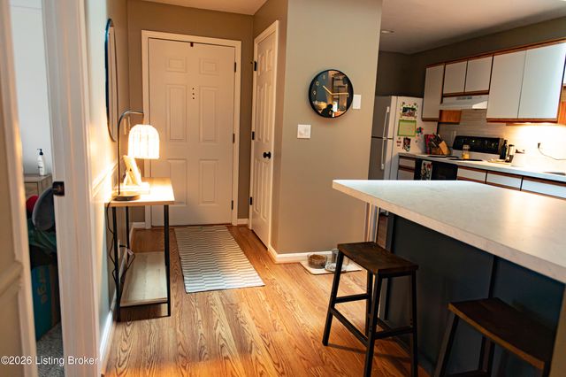 405 Forest Park Rd, Louisville, KY 40223