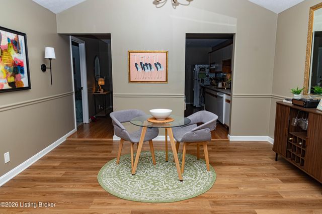 405 Forest Park Rd, Louisville, KY 40223