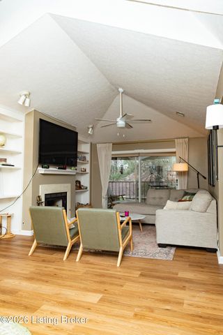 405 Forest Park Rd, Louisville, KY 40223