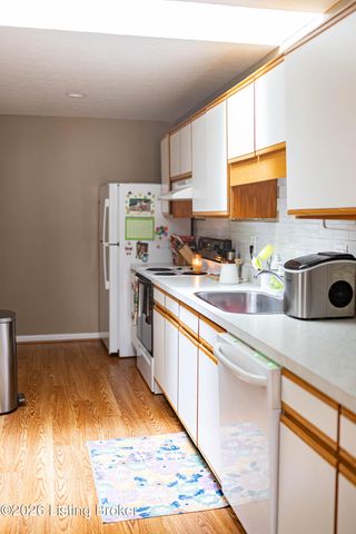 405 Forest Park Rd, Louisville, KY 40223