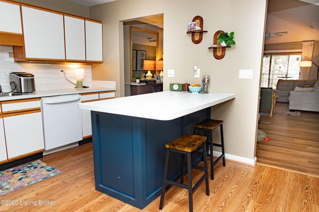 405 Forest Park Rd, Louisville, KY 40223