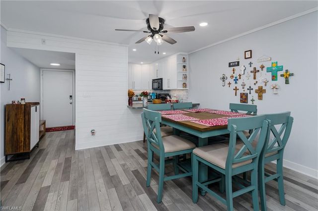 5499 Rattlesnake Hamm RD # 304A, Naples, FL 34113