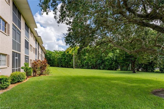 5499 Rattlesnake Hamm RD # 304A, Naples, FL 34113