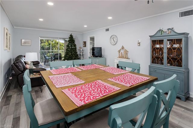 5499 Rattlesnake Hamm RD # 304A, Naples, FL 34113