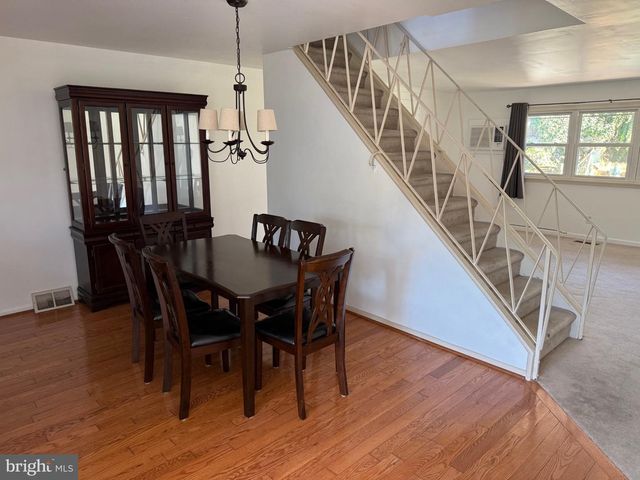 3555 CHURCHILL LN, Philadelphia, PA 19114