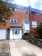 3555 CHURCHILL LN, Philadelphia, PA 19114