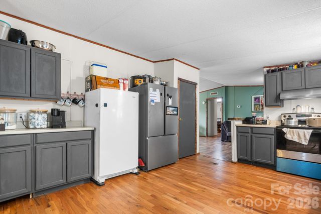 2461 Shadowbrook Drive, Lenoir, NC 28645