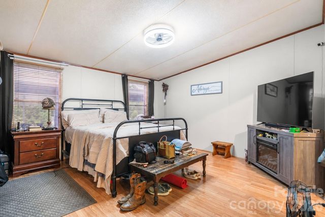 2461 Shadowbrook Drive, Lenoir, NC 28645