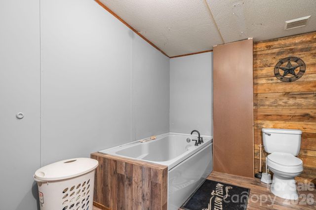 2461 Shadowbrook Drive, Lenoir, NC 28645