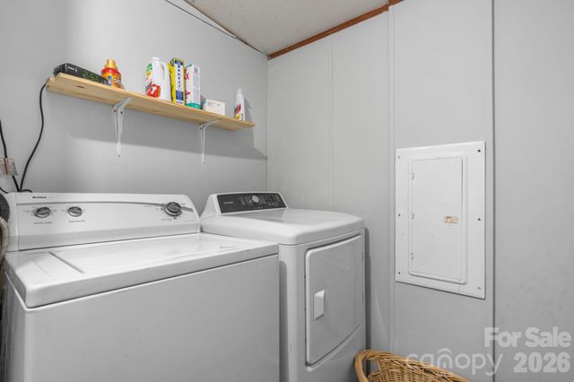 2461 Shadowbrook Drive, Lenoir, NC 28645