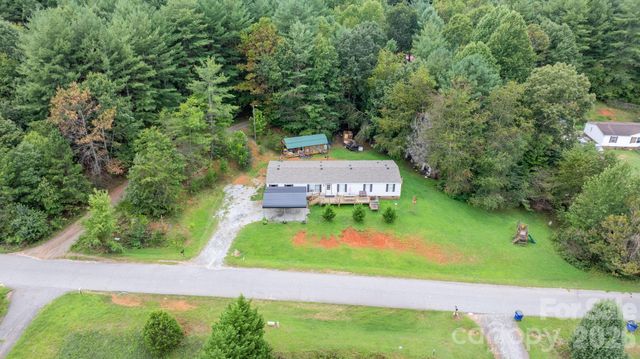 2461 Shadowbrook Drive, Lenoir, NC 28645