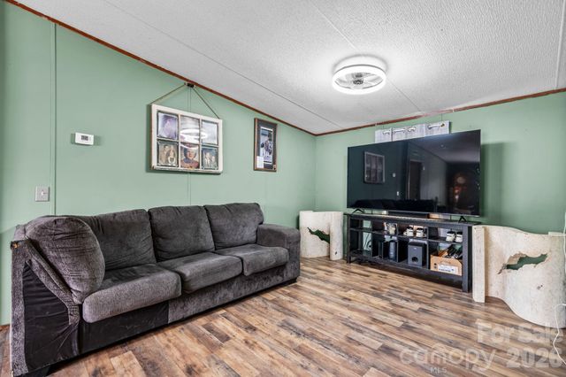 2461 Shadowbrook Drive, Lenoir, NC 28645