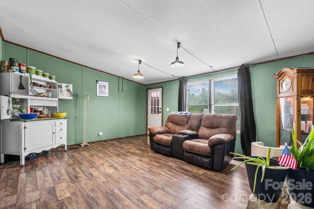 2461 Shadowbrook Drive, Lenoir, NC 28645